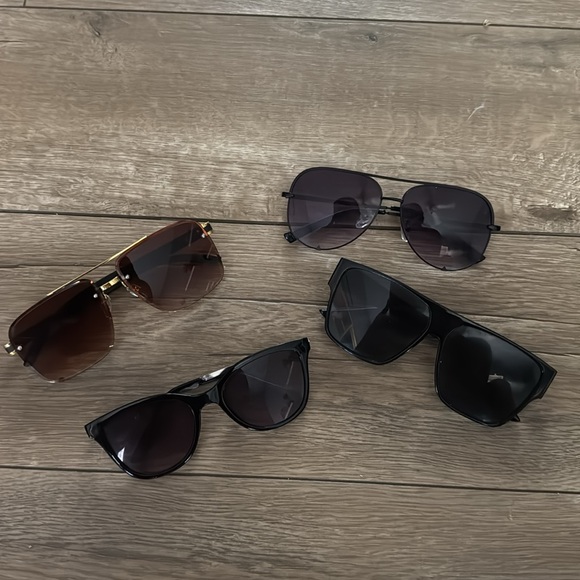 •Unlisted• - Picture 7 of 11